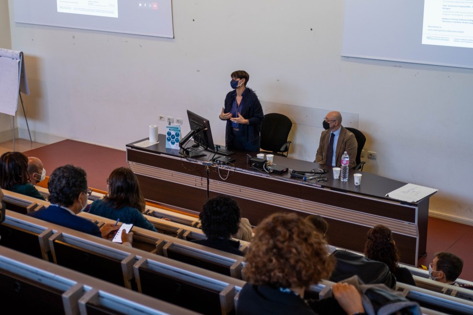 Prof. Stefania Pellegrini e Prof. Michele Caianiello, Direttore Dipartimento di Scienze Giuridiche