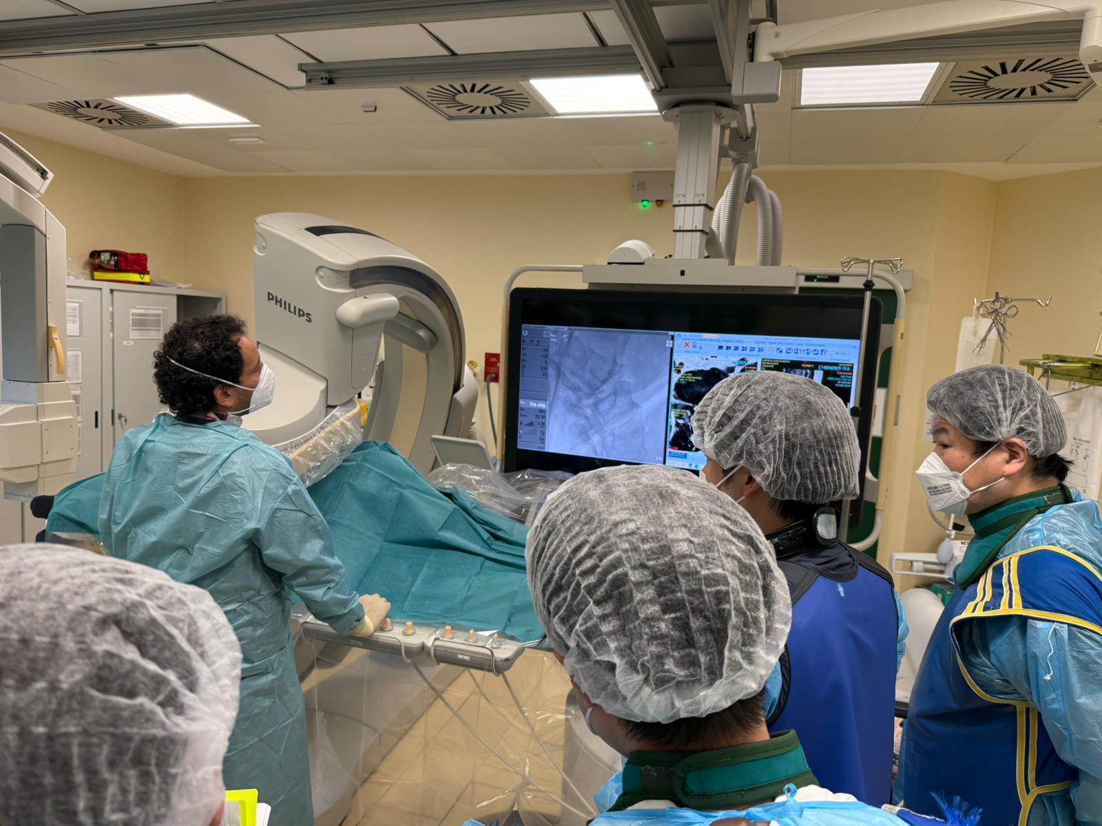 Procedura di interventistica in neuroradiologia condotta dal Prof. Cirillo