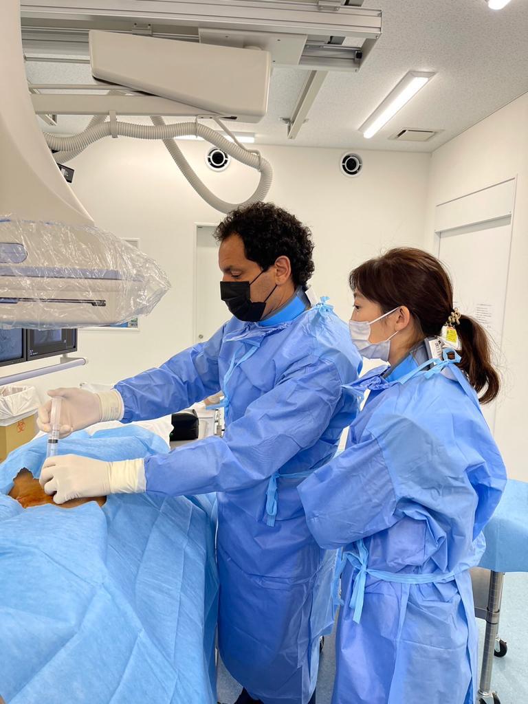 Procedura di interventistica in neuroradiologia condotta dal Prof. Cirillo